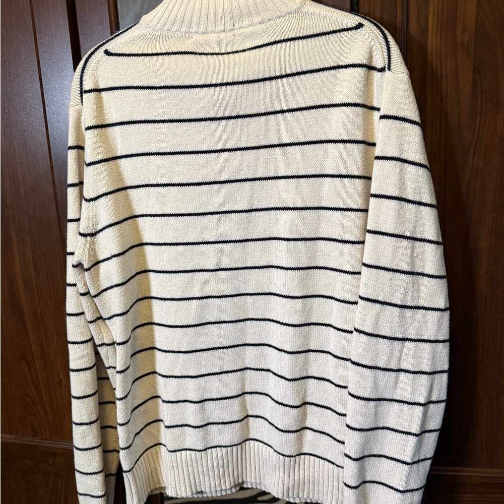 J. Crew Men's Cream and Black Striped Heritage Zip-Up Sweater size Large - Picture 7 of 9